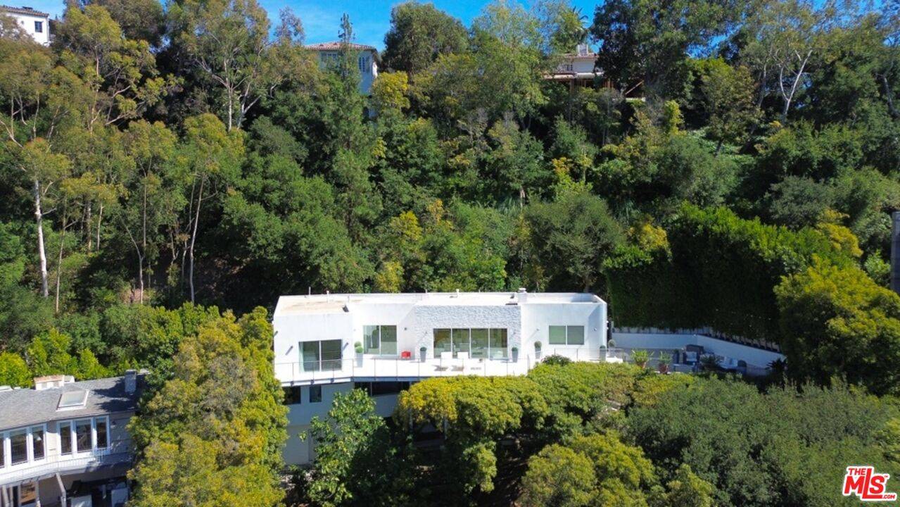 9422   Readcrest Dr 2BR Beverly Hills Post Office | B.H.P.O. La