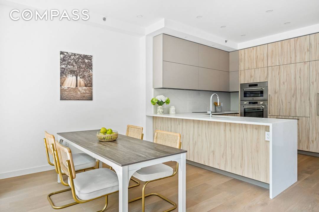 Spacious like a house, all on one level.