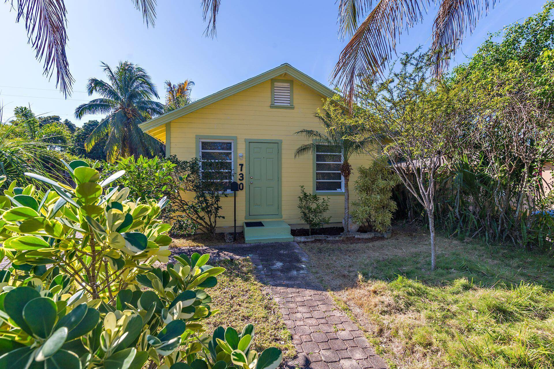 Nestled not far from the Intracoastal Waterway in West Palm Beach, this charming 600 square foot home built in 1940 is full of character and potential.