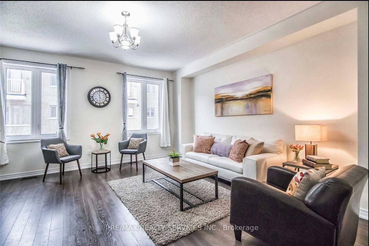 Welcome Home ! This Luxuries amp ; Upgraded 3 Storey Townhouse In One Of Most Sought After Neighborhoods Of Heart Lake.