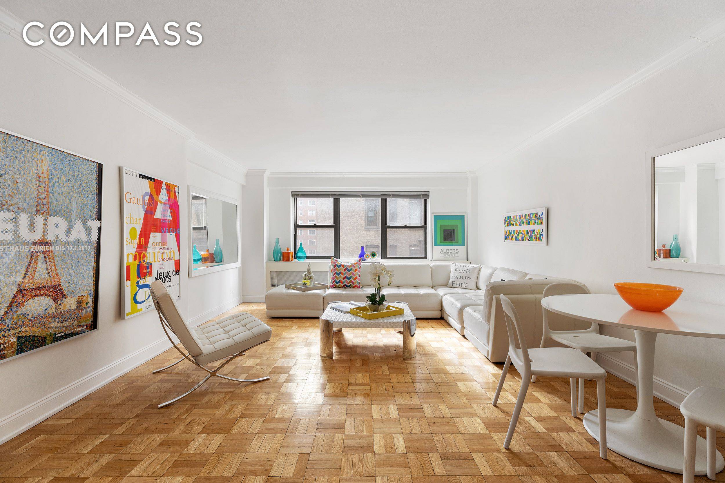 1036 Park Avenue, 7B is your ideal new home or pied a terre !