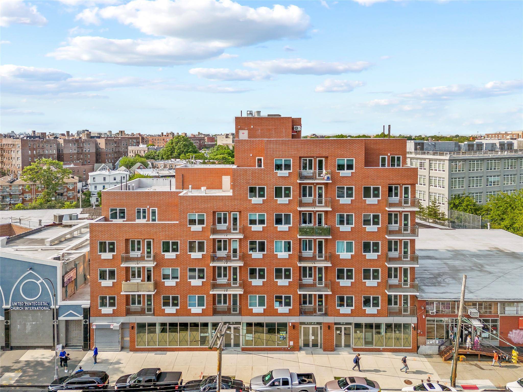 Apollo Plaza Modern Condominium Living in Elmhurst Welcome to Unit 2F at Apollo Plaza, a newly constructed condominium in the heart of Elmhurst, Queens.