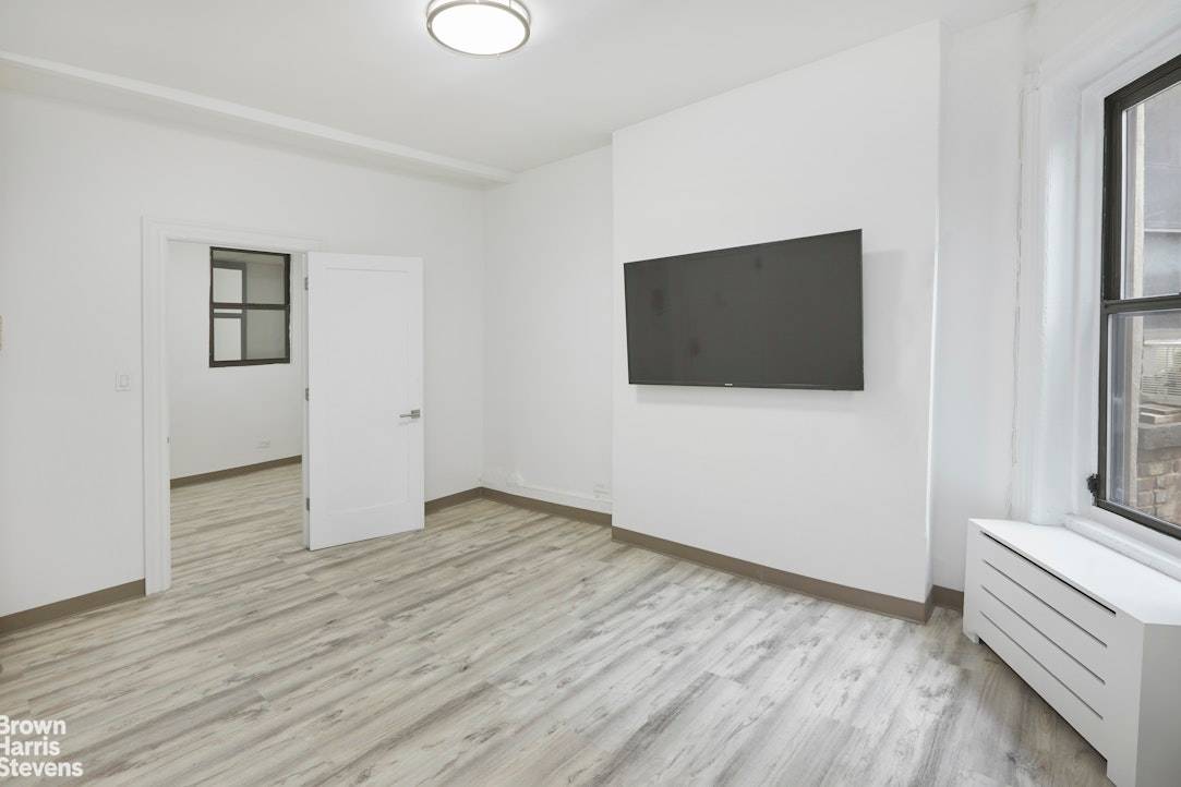 Spacious amp ; Versatile Junior Four in the Heart of the Upper West Side Welcome to Apartment 5N, a bright and airy junior four in a charming pre war walk ...