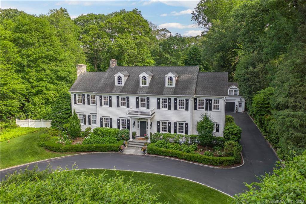 Welcome home ! This beautifully renovated New Canaan estate blends today's modern luxuries with the timeless charm and architecture of its era.