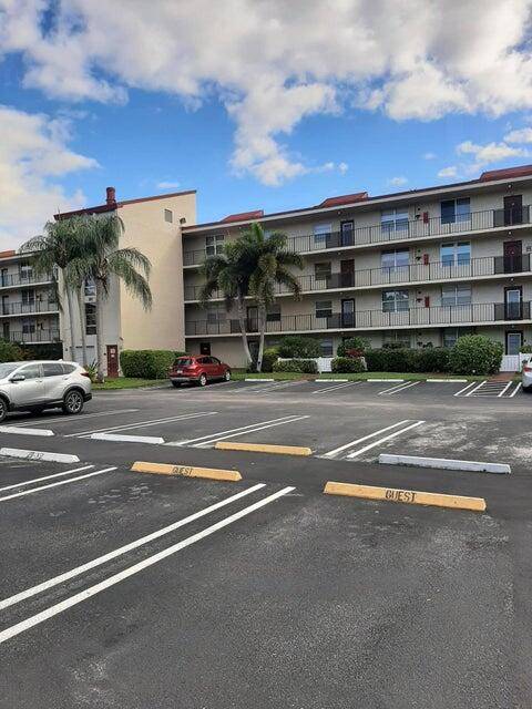 Furnished, 2nd floor condo in elevator building.