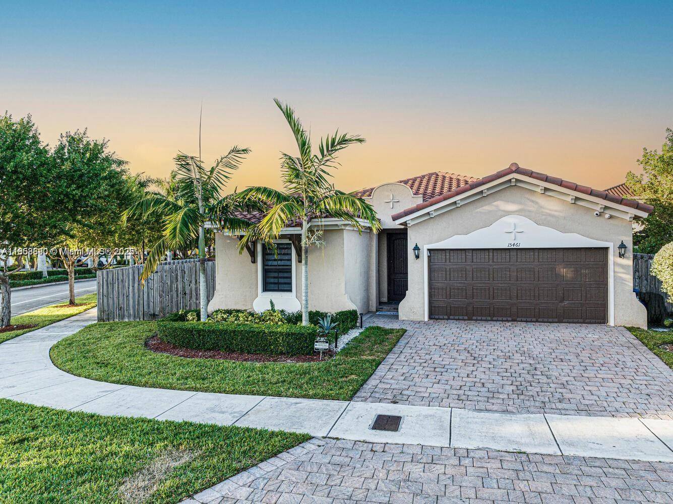 Stunning, fully remodeled 3 bedroom, 3 bath single family home loaded with upgrades !
