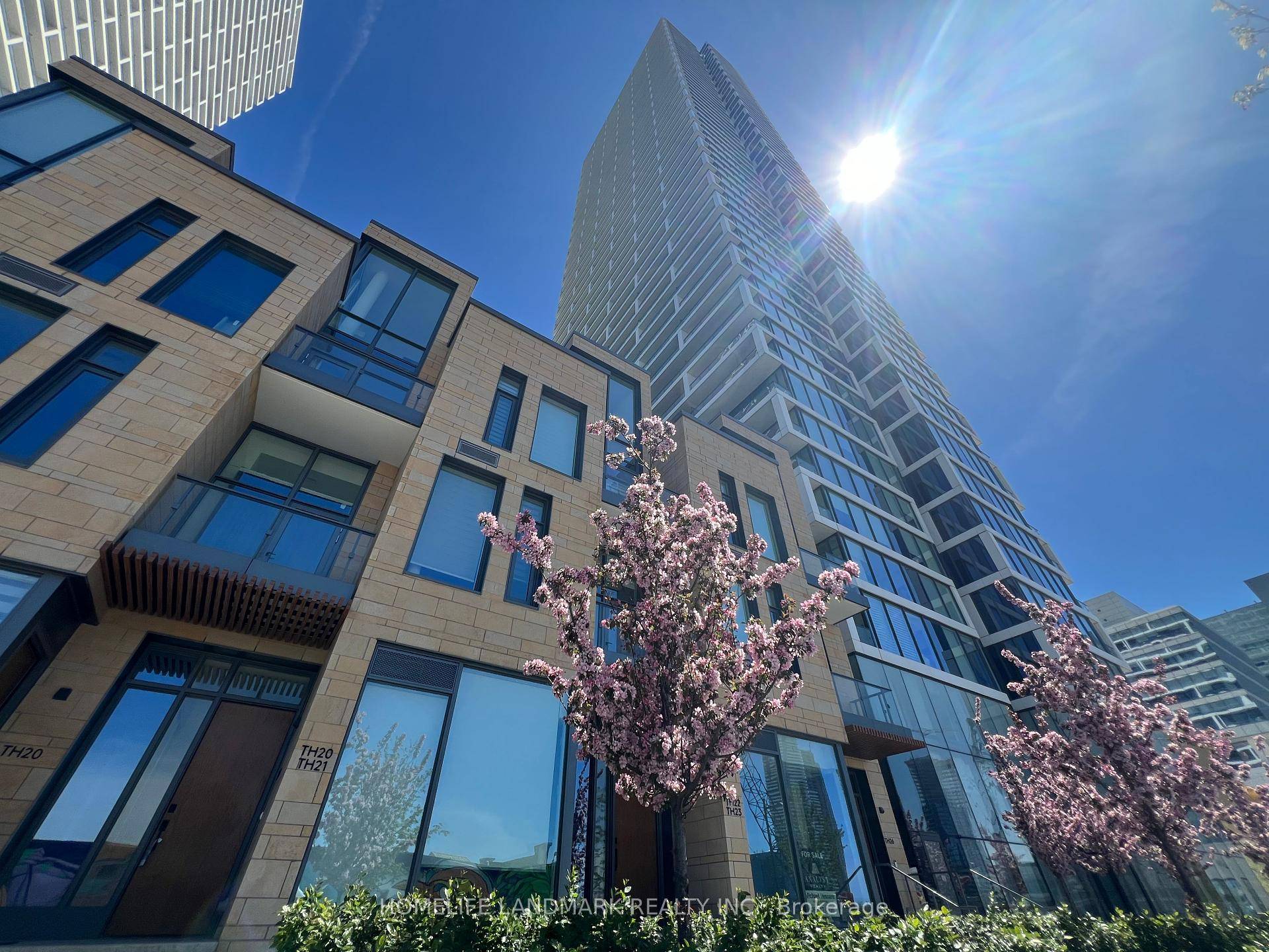 3 Bedroom 2 Baths 950 Sqf Plus 170 Sqf of Balcony With Unobstructed Views, Step To VMC Subway Station, Smartcentres Bus Terminal, Landmark Tower Of The New Vaughan Metropolitan Centre, ...