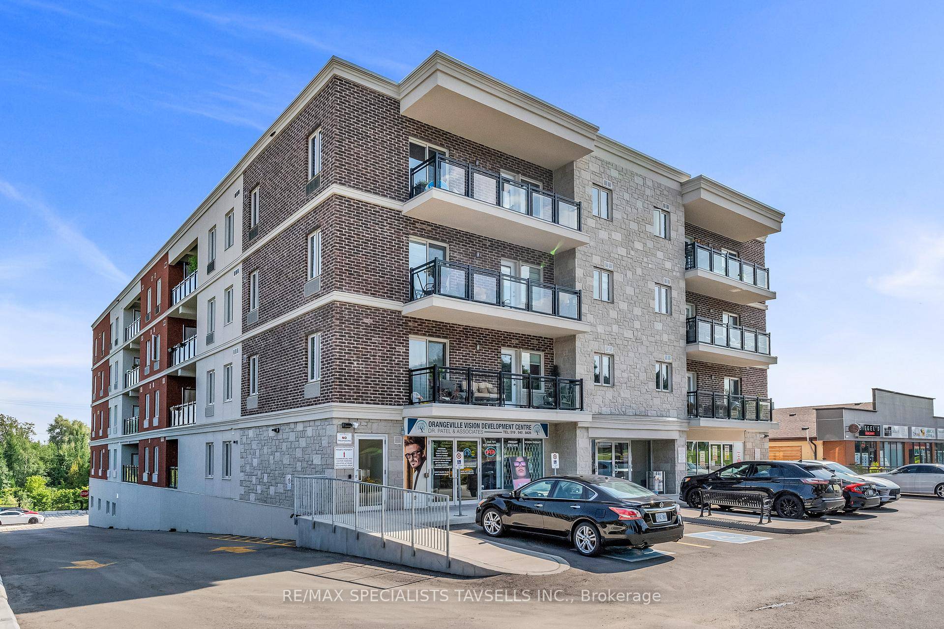 Welcome to this less than 2 years old well managed and quiet condo, centrally located in Orangeville.