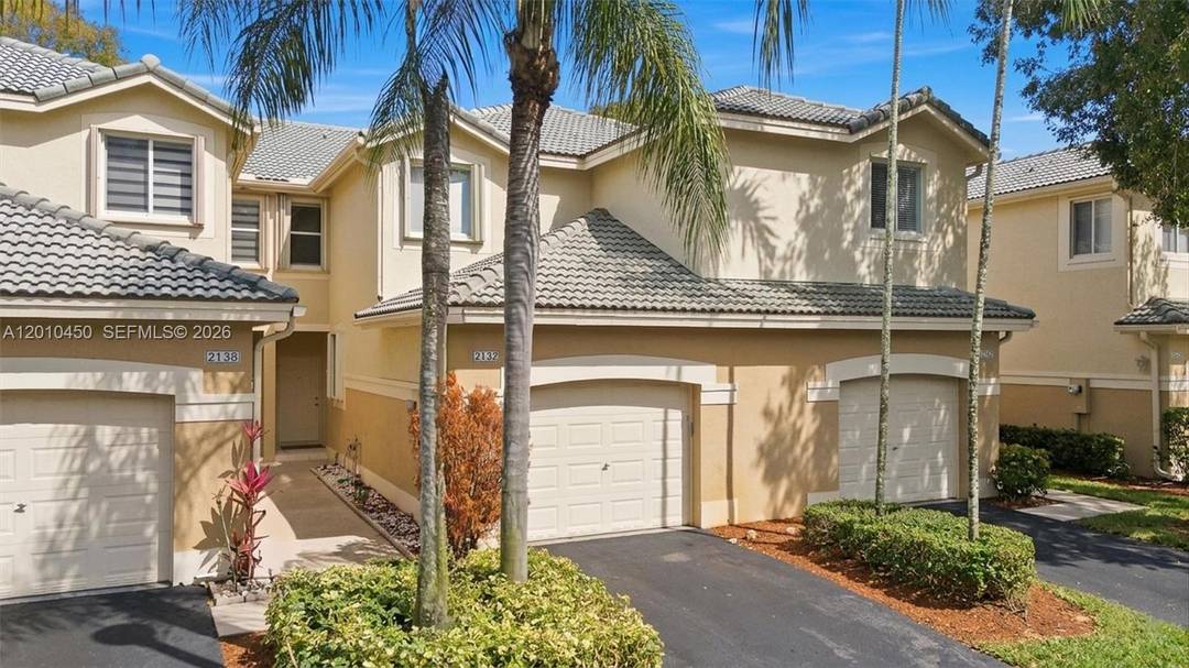 Beautifully updated townhouse located in the gated community of San Mateo in Weston.