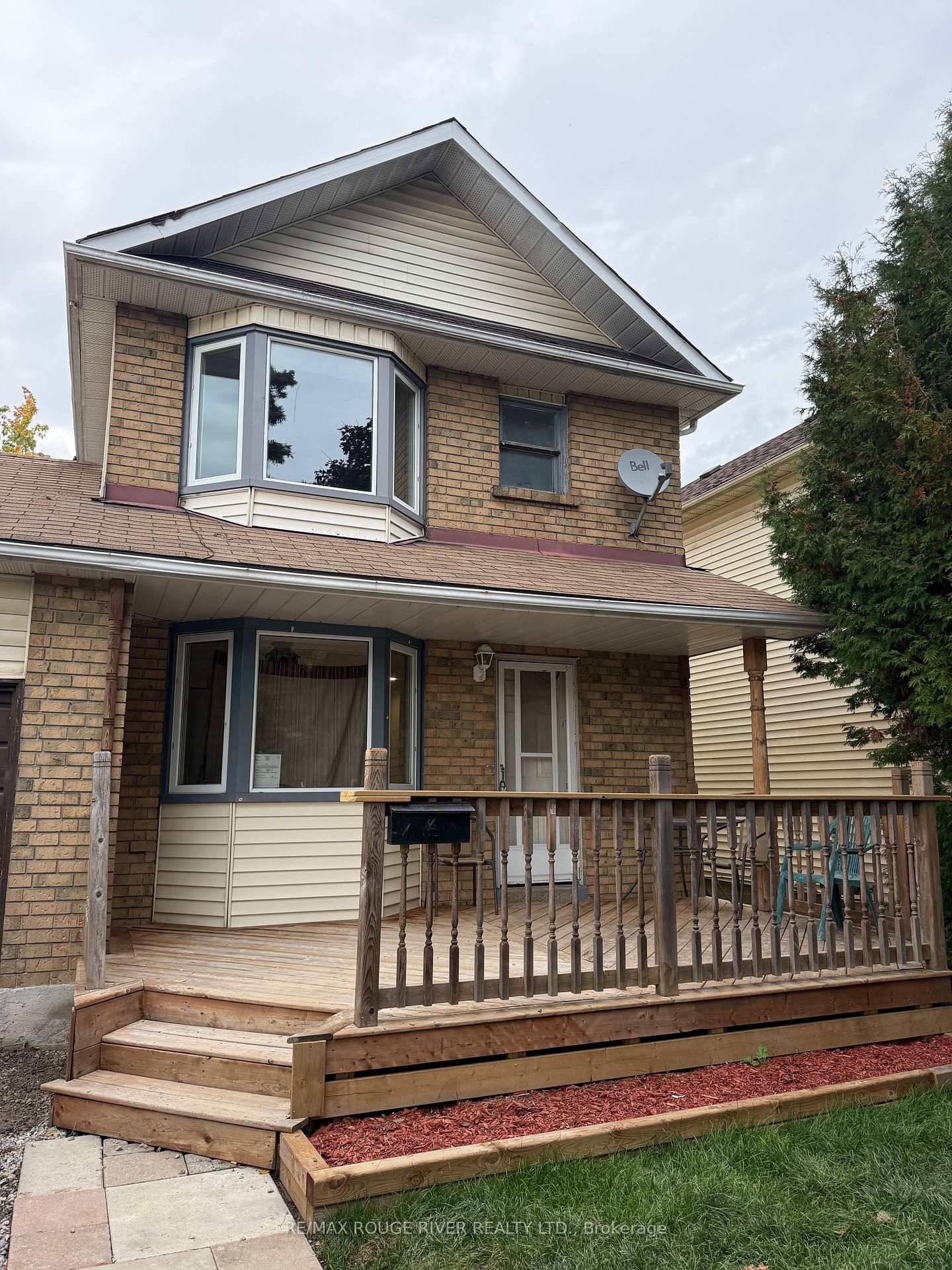 Great opportunity in this 3 bedroom family home in Port Hope's family friendly neighbourhood.