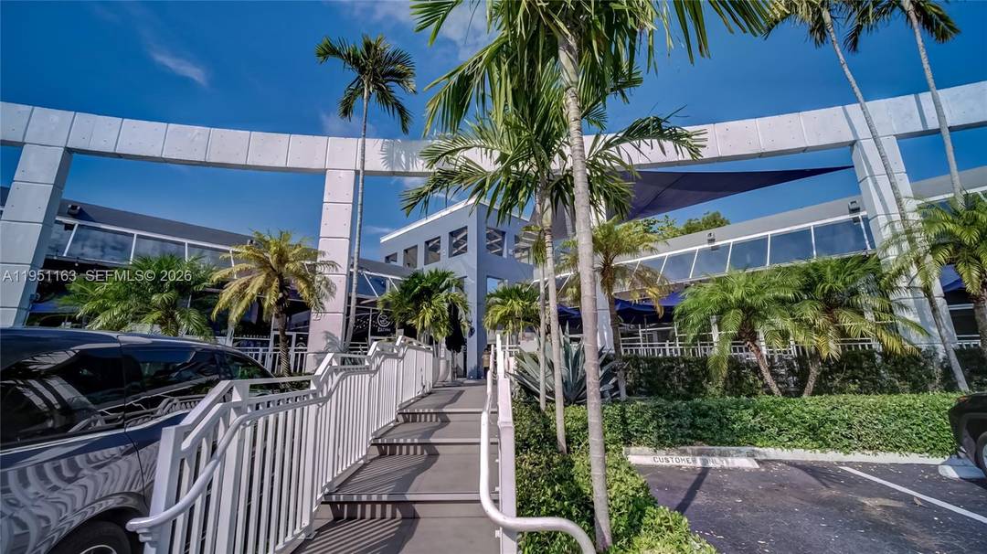 Investment Opportunity ! Excellent commercial space located at The Square, a premier commercial condominium in Key Biscayne.