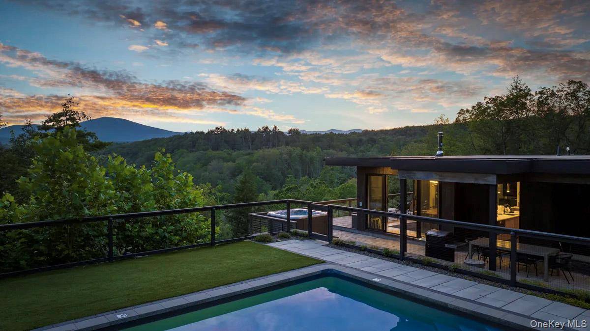 OPEN HOUSE INVITATIONS Join us for two special opportunities to experience this extraordinary Hudson Valley retreat Sunset Open House Thursday, September 18, 2025 4 30 6 30 PM Daytime Open ...