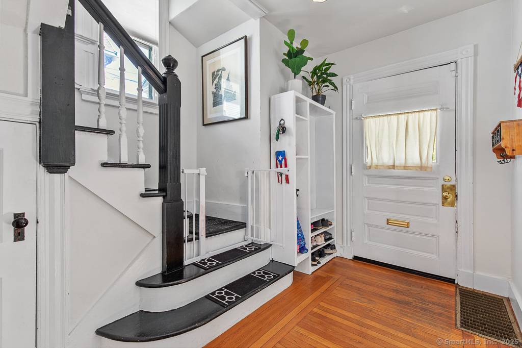 Beautiful Westville Queen Anne Victorian !