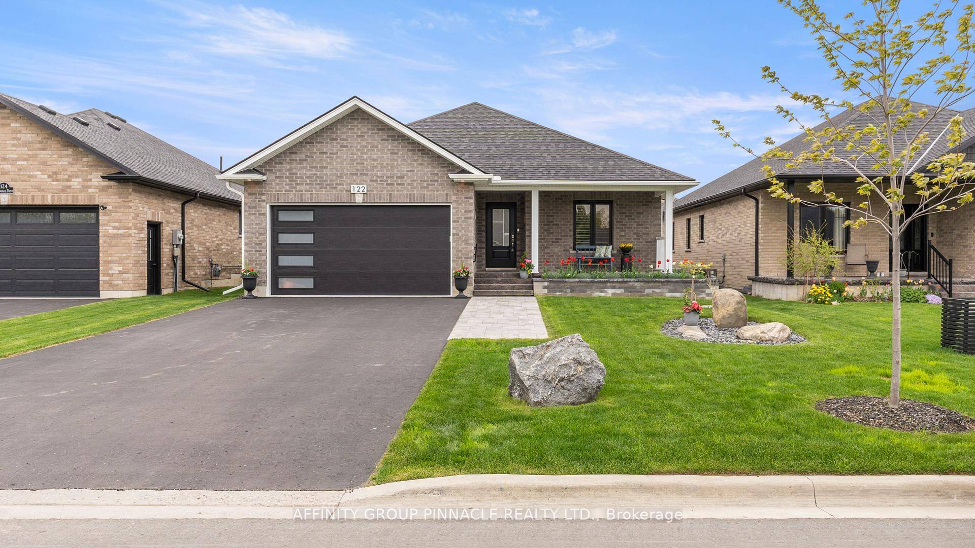 Immaculate move in ready bungalow in Lindsay's premier North Ward !