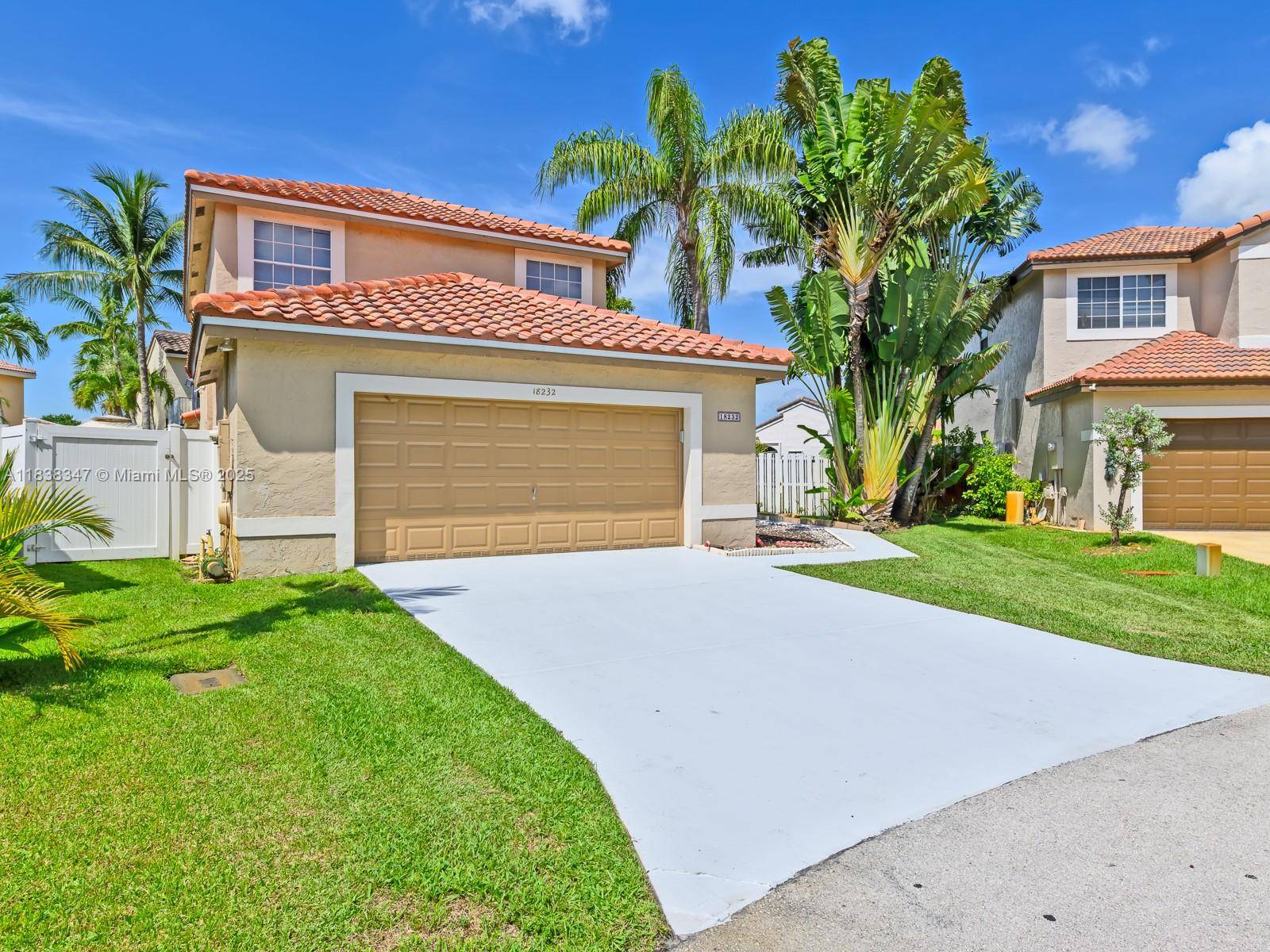 WELCOME HOME TO THIS 4 3 POOL HOME in magnificent Pembroke Pines This home Features NEW ROOF INSTALLED IN 2022, New Water Heater Installed in 2024, brand New Modern Kitchen, ...