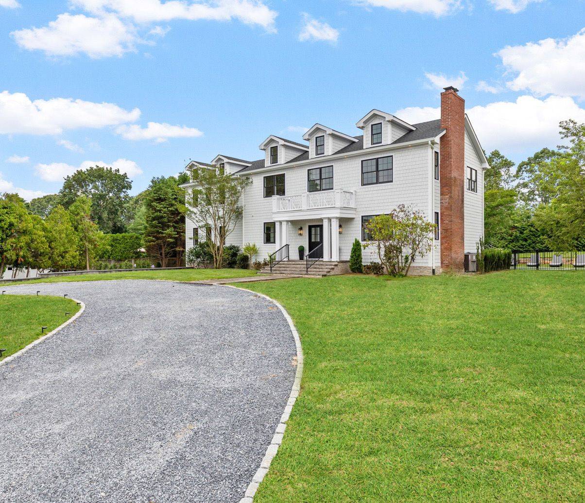 Completely Renovated and Furnished Southampton Retreat