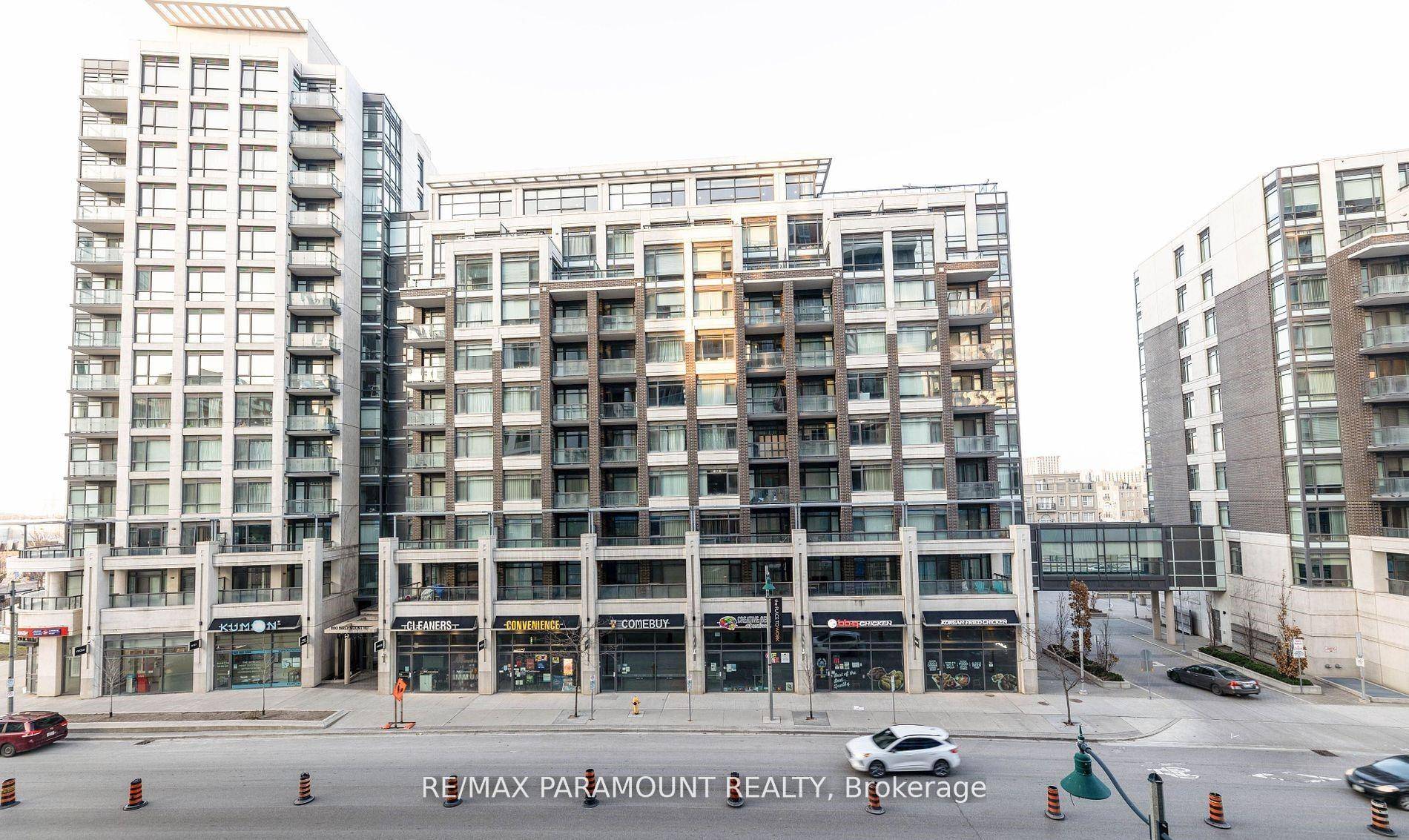 Bright amp ; Excellent 2 Bedroom Corner Unit 2 Full Baths, 9 Ft Ceiling, Laminate Floors Thru Out,, Stainless Steel Appliances amp ; Granite Counters.