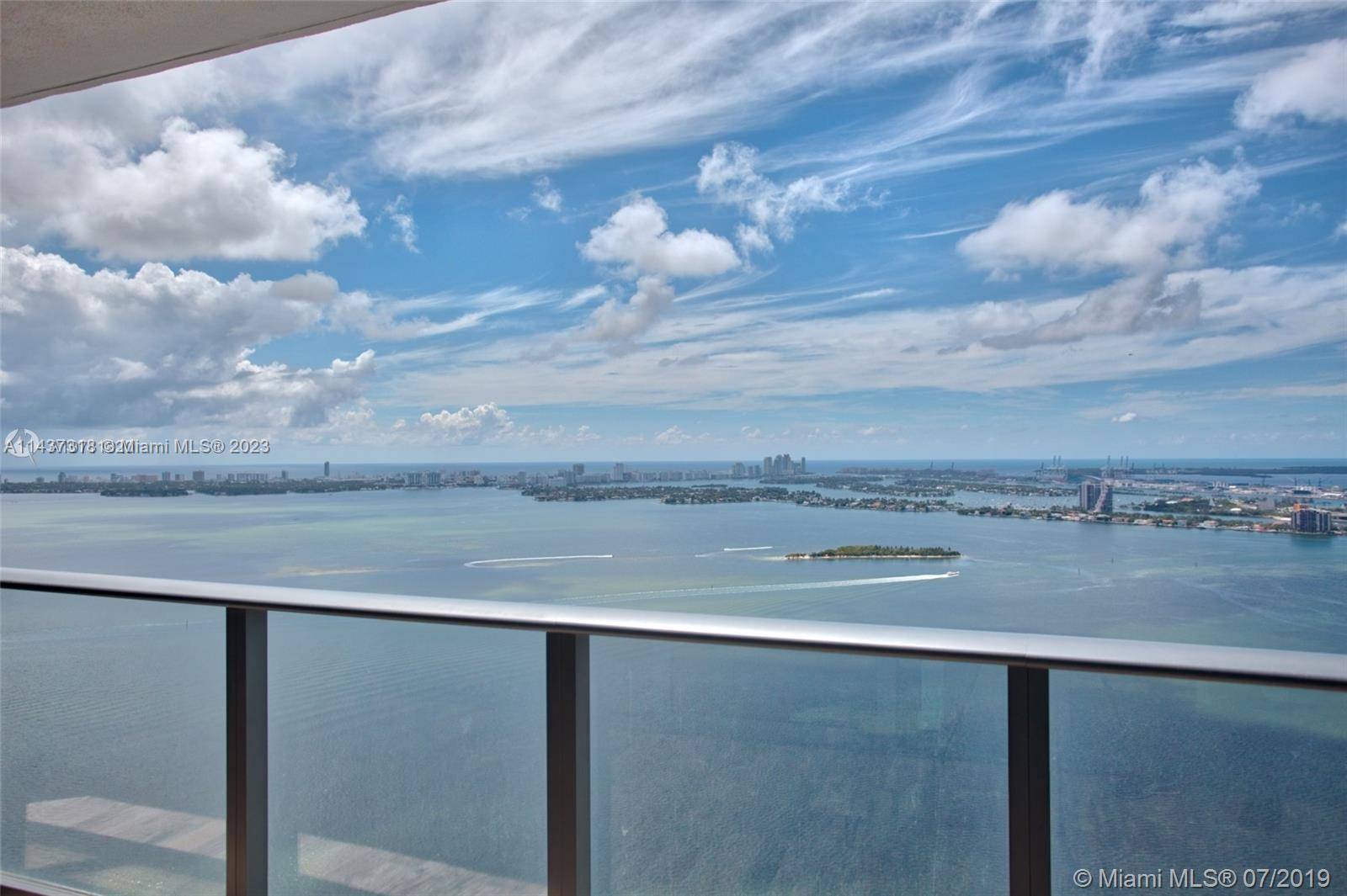 650 NE 32nd St Florida