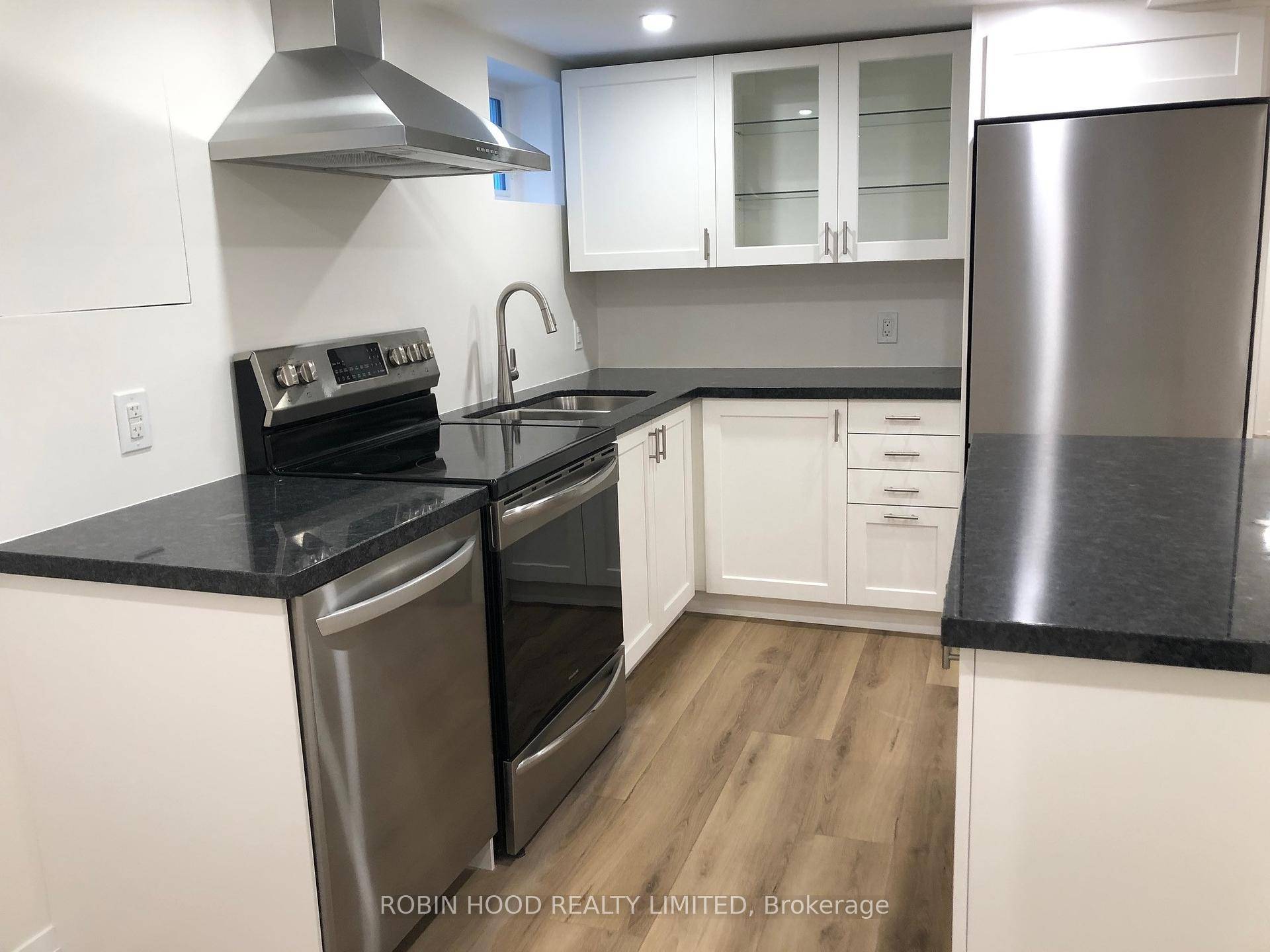 Brand new ! Fresh, modern, spacious unit in a wonderful part of the city.