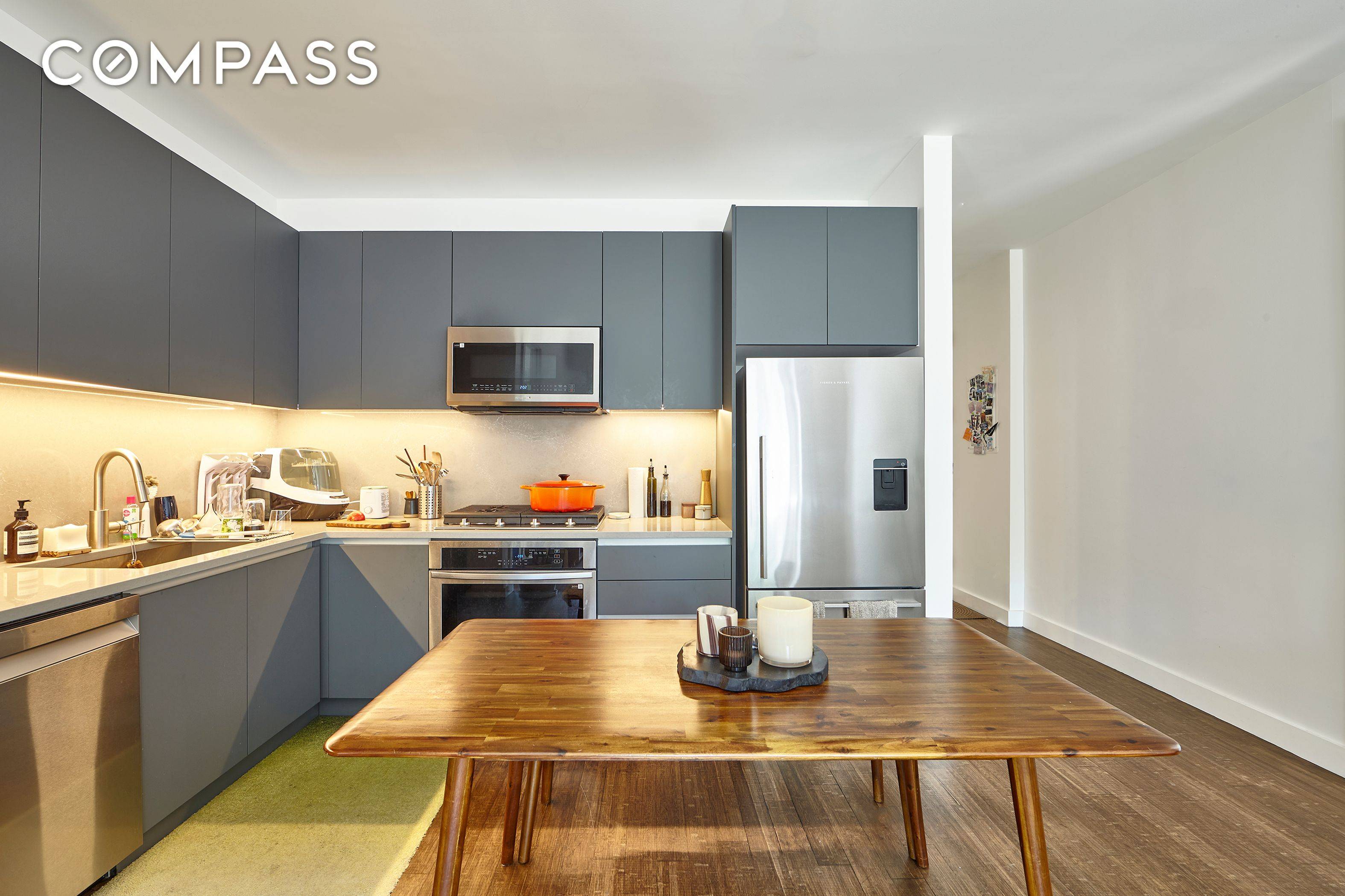 2 Bedroom 2 Bathroom with private garden.