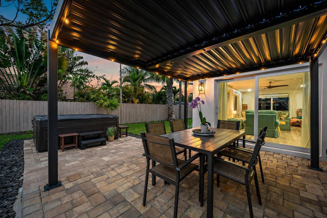 Spend your days soaking up the South Florida lifestyle in this fully furnished, turnkey North Palm Beach retreat, available for off season at 6, 500 month.