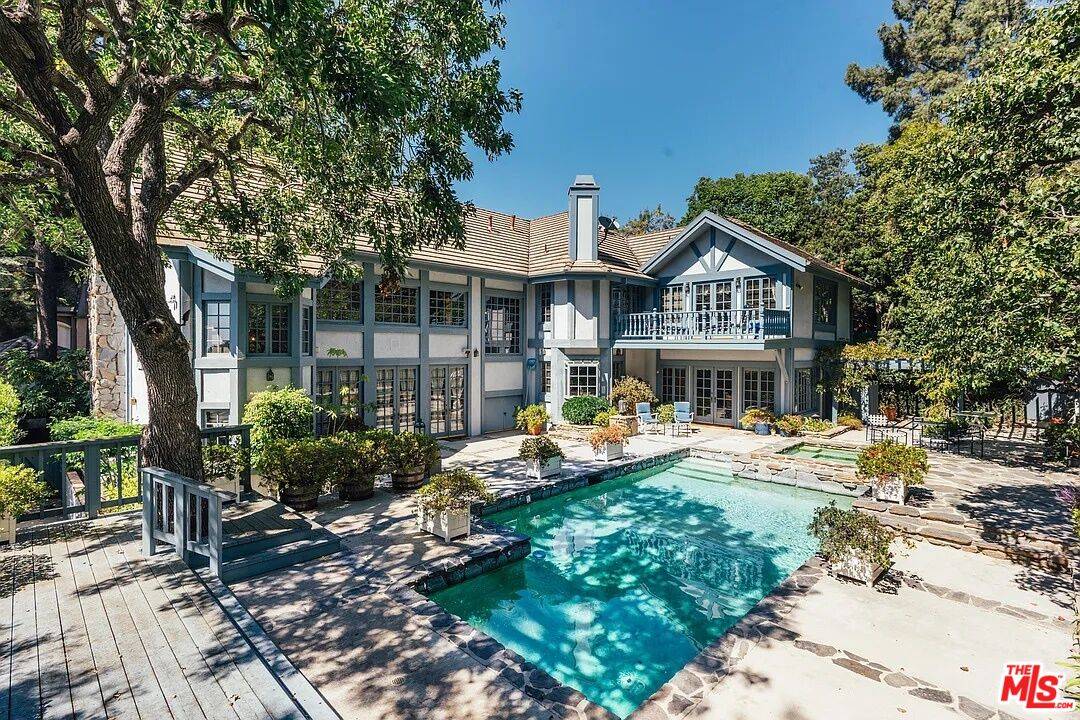 1304   Schuyler Rd Beverly Hills LA