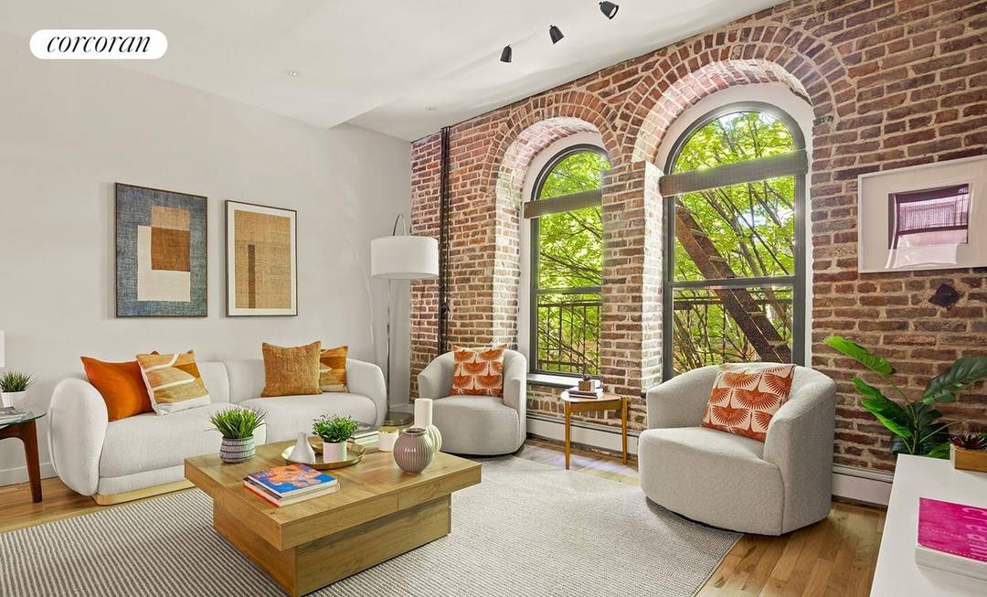 With a remarkable central location three blocks to the Barclay's Center Atlantic Terminal subway station, three real bedrooms, 1.
