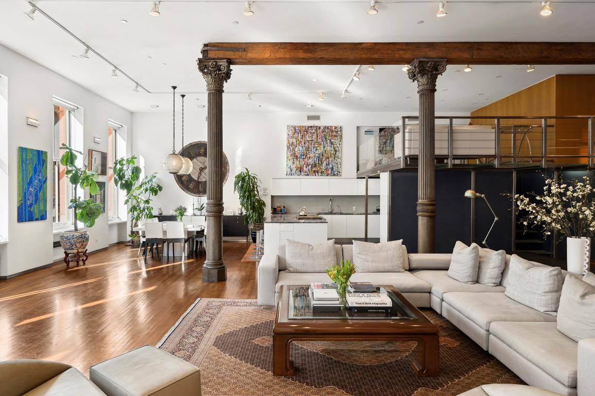 Step inside this impeccable 3 bedroom, 3.