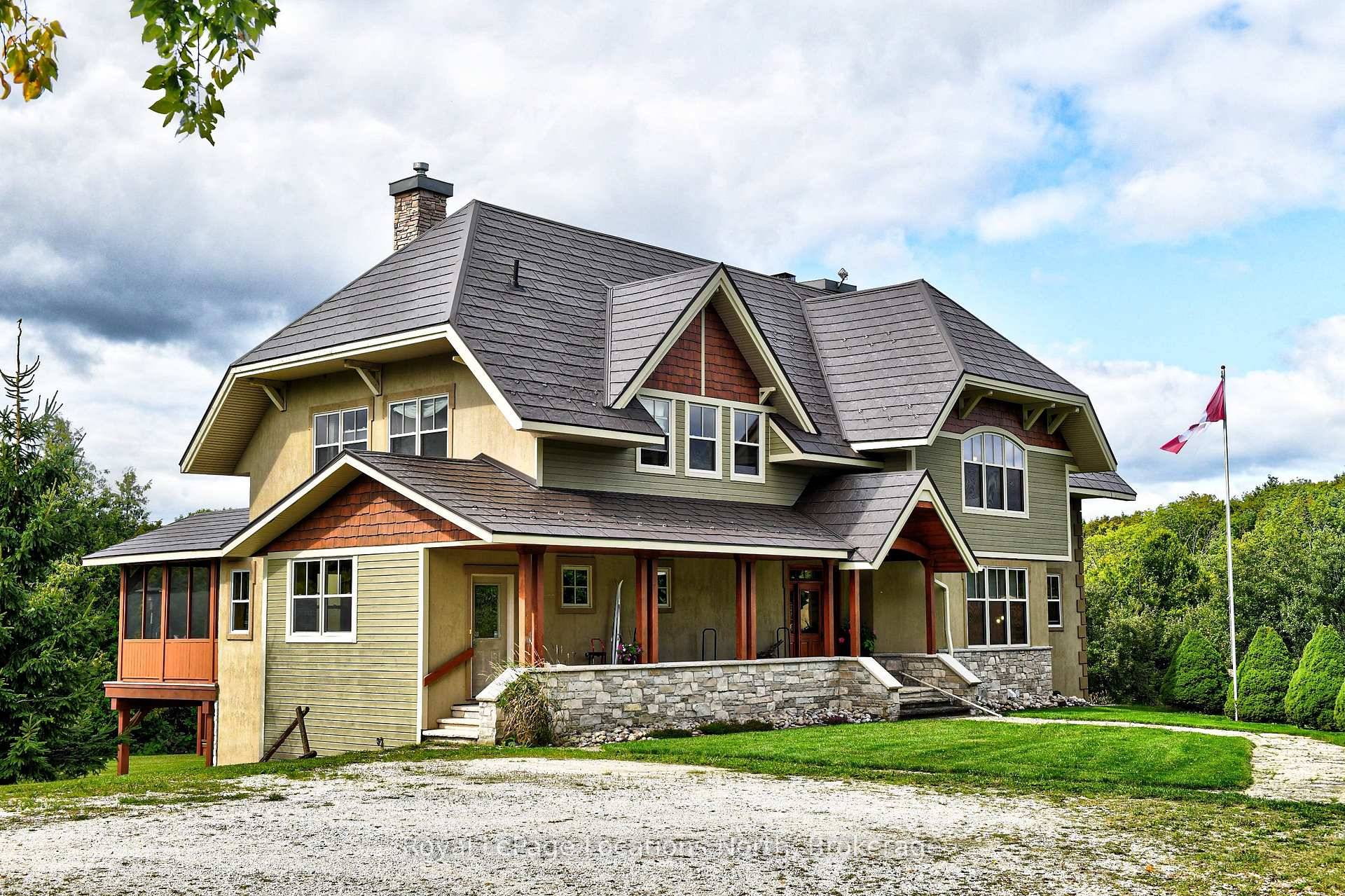 ALL INCLUSIVE Ski Season Rental Ski Club members, outdoor enthusiasts and nature lovers will cherish this spectacular private setting on 88 acres with massive windows for stunning views from every ...