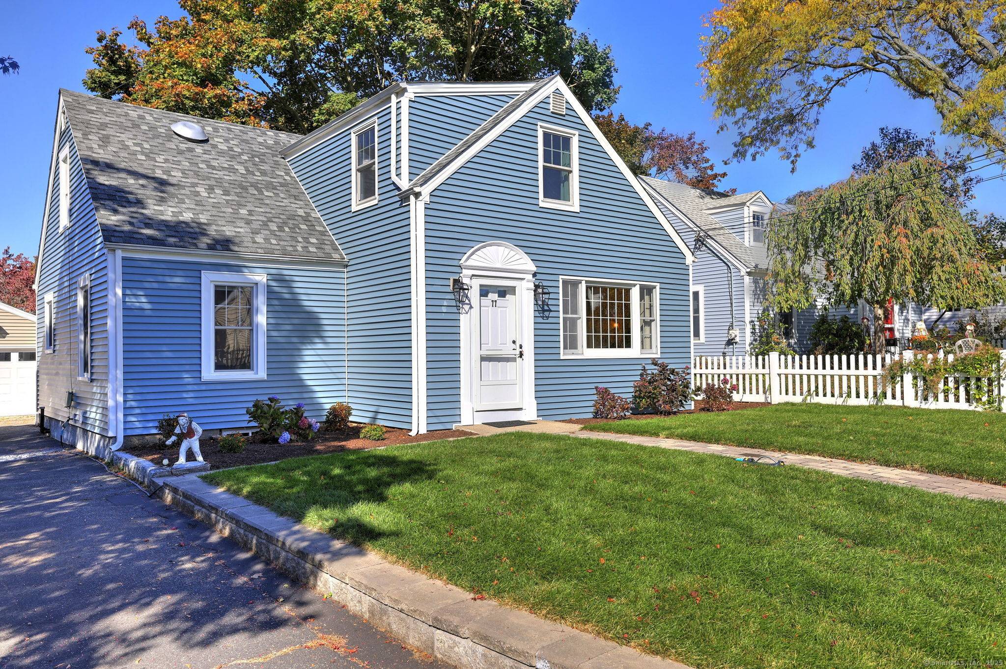Custom Colonial Cape filled with charm.