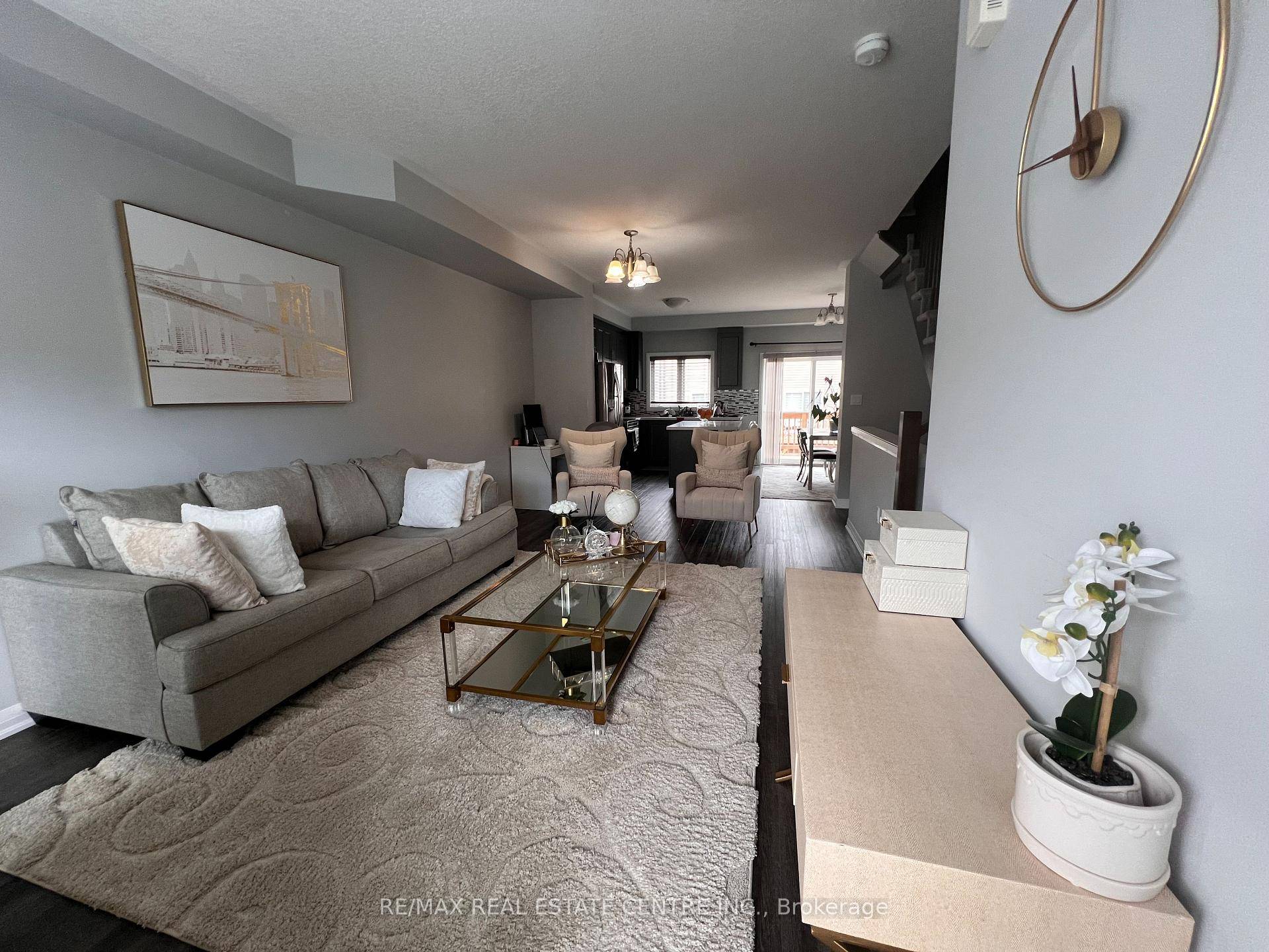 well kept very clean less than 5 years old 3 story townhouse close to all amenities.