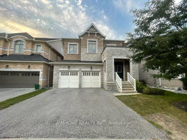 8 Years new Detached Home In Developed Aurora, 3700Sqf, Walk Out Basement Back Onto Ravine, Extra Deep Lot.