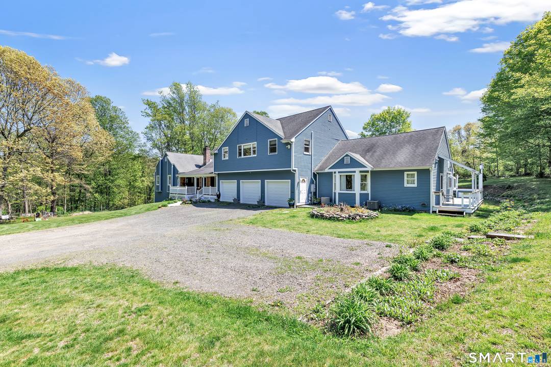 Welcome to 121 Picketts Ridge Road in beautiful West Redding Picketts Ridge !
