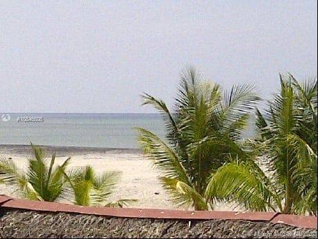 El Hotel Club Gaviota se encuentra a 43 km de Playa Blanca y a 48 km de Ancón.