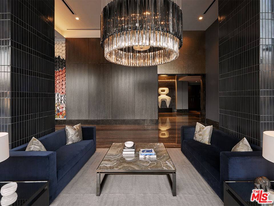 10000 SANTA MONICA BLVD 2BR Beverlywood La