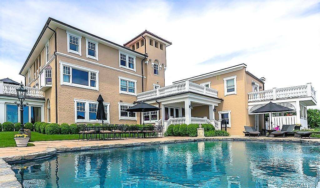 A true gem on the Connecticut Gold Coast awaits you !