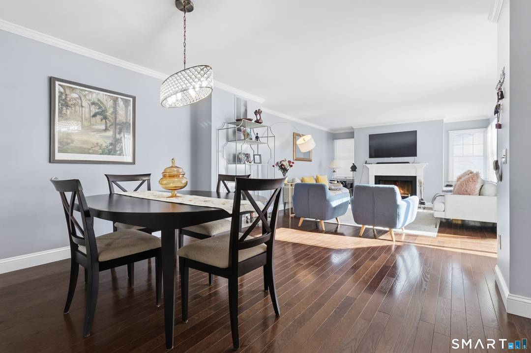 Welcome to this inviting 2 bedroom, 2.