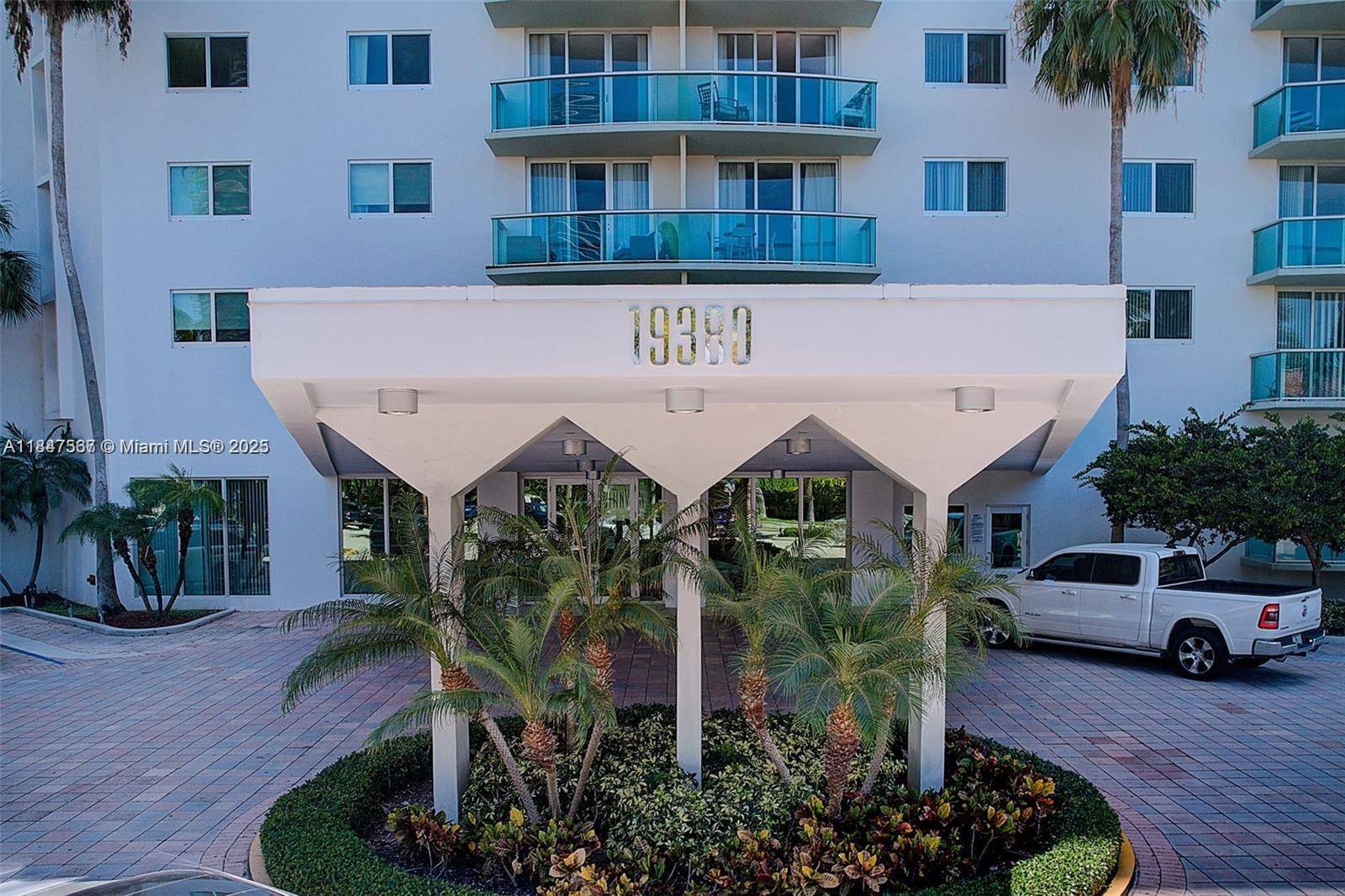 AMAZING BIG UNIT WITH 3 BEDROOMS DEN 2 FULL BATHS 1505 SF LUXURIOUS CONDO BALCONY WITH HIGT IMPACT SLIDING DOOR WITH GREAT VIEWS AT THE OCEAN amp ; INTERCOSTAL, LIVE ...