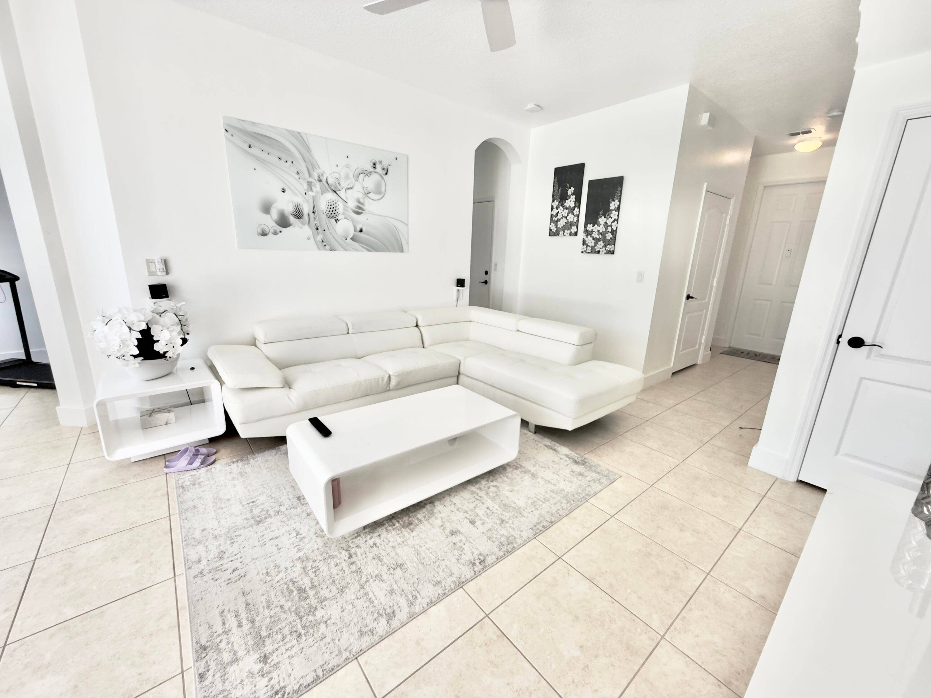 Beautiful spacious Townhouse in the Heart of Greenacres offers a comfortable and stylish living experience with a fully upgraded interior.