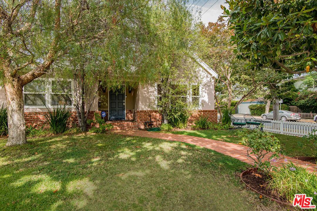2054   Malcolm Ave 3BR Beverlywood La