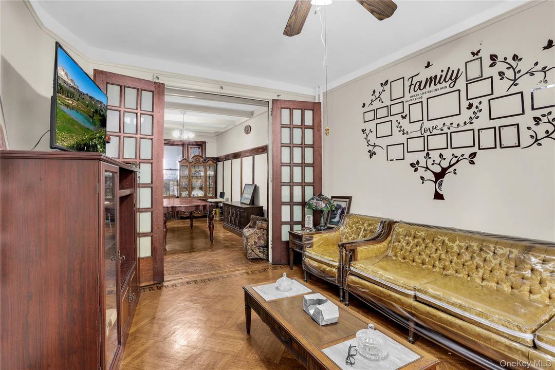 Welcome to this charming single family home located in the vibrant neighborhood of the Bronx.