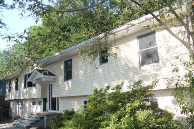 Beautifully and completely renovated just a few years ago, this spacious five bedroom, three and a half bath single family home perfectly combines modern comfort with classic Mid Ridges charm.