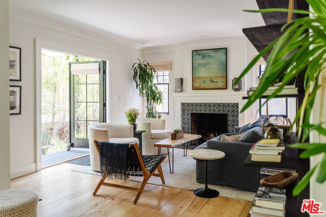 719 Superba Ave 4.0 Marina Del Rey LA