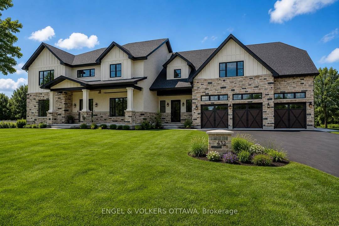 This thoughtfully designed, custom built residence with full Tarion warranty is set in one of the areas most established and desirable neighbourhoods, reflecting a strong focus on quality construction, material ...