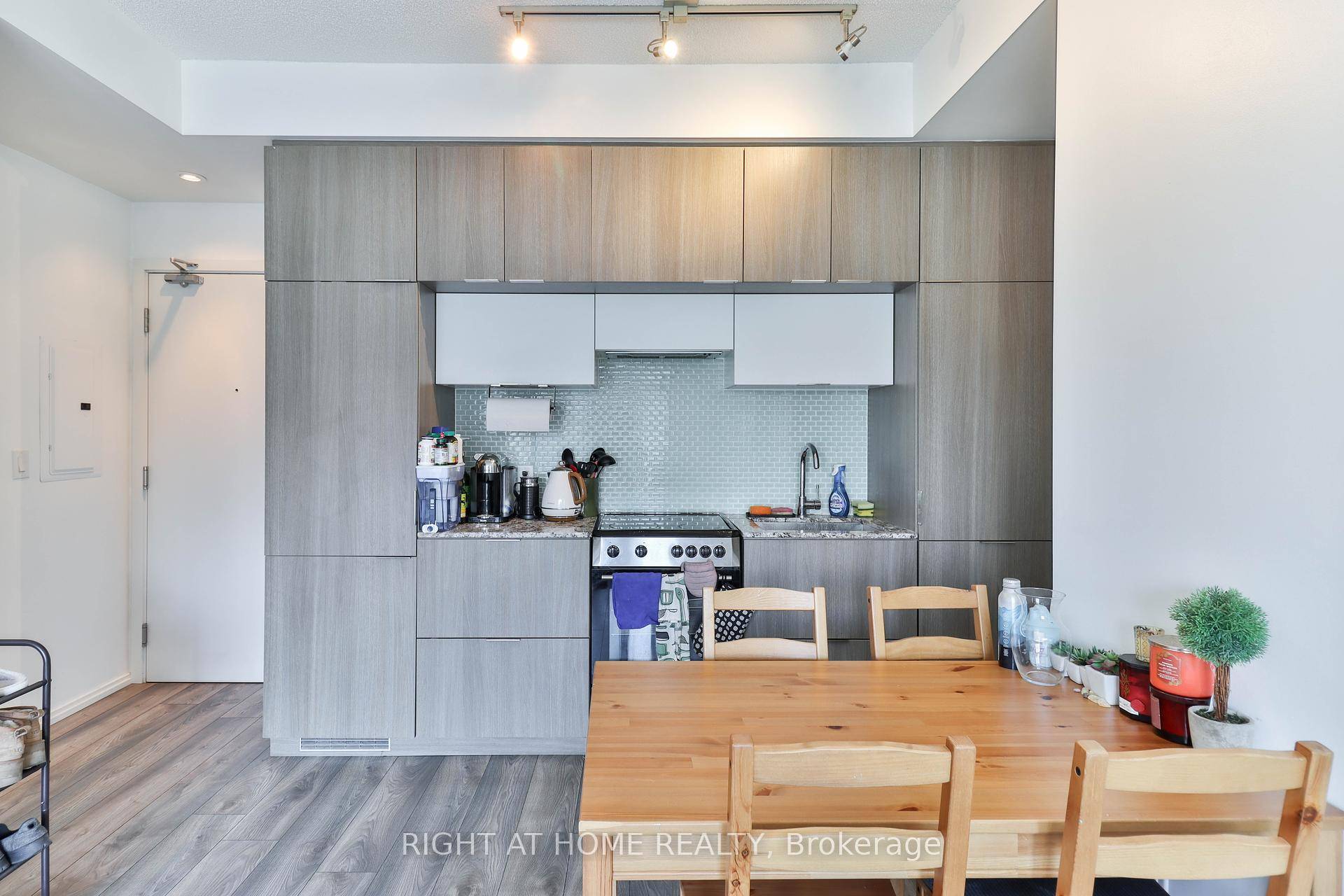 Urban Living At Its Finest !