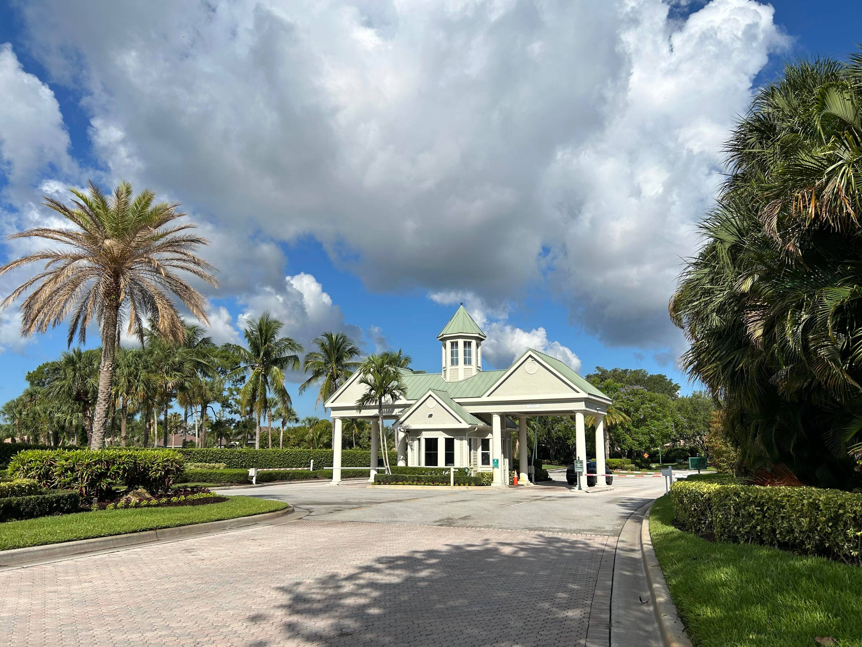 Located in the lushly landscaped upscale community of The Preserve at Ironhorse, this one of a kind piece of land is a rare opportunity to build your own dream home ...
