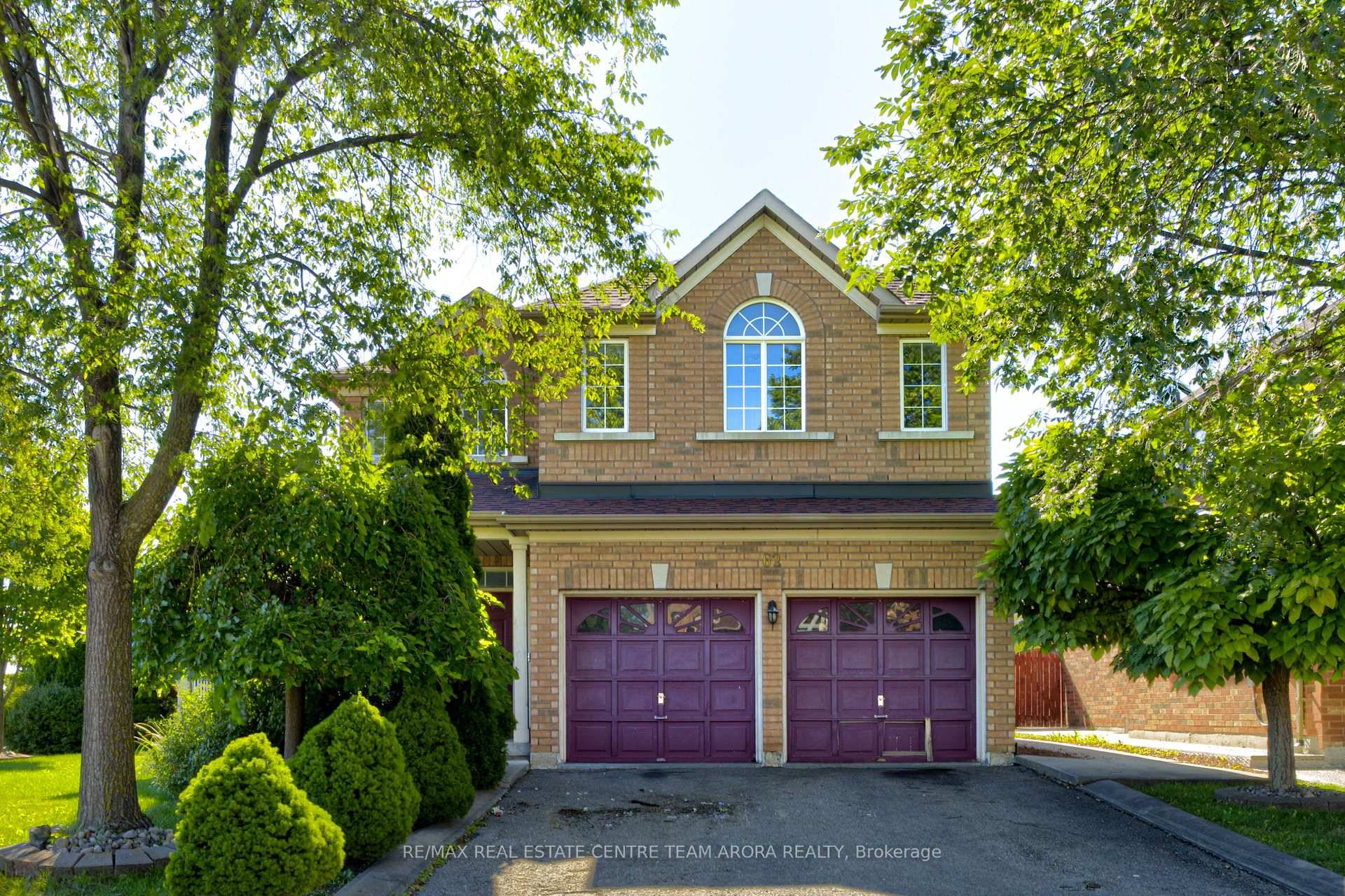 Under Power of Sale ! Welcome to this spacious well maintained 4 bedroom detached home in the desirable Fletchers Creek Village community of Brampton.