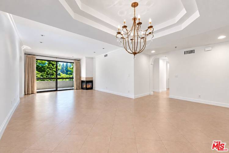 2132   Century Park Ln 3BR Beverlywood La