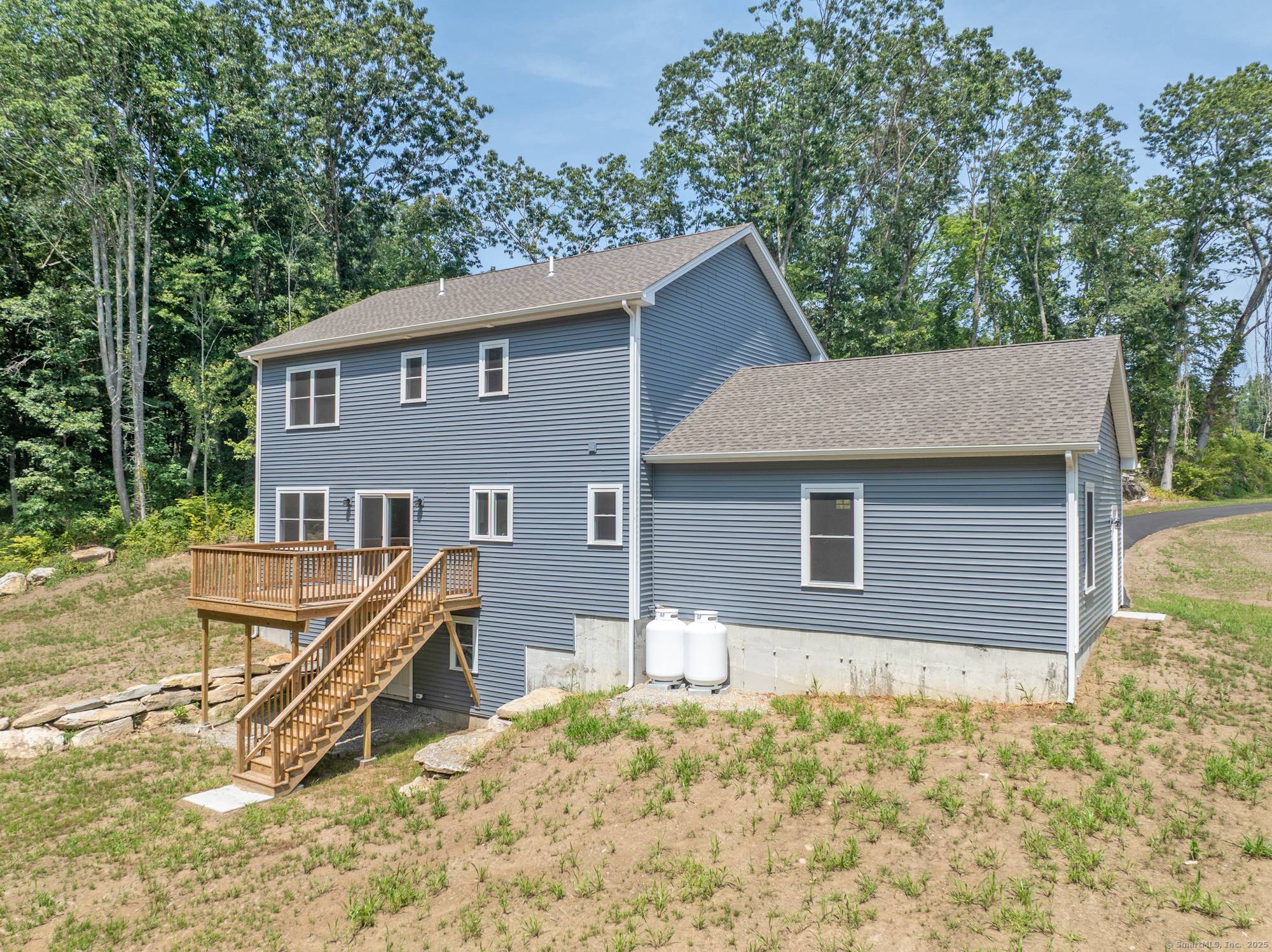 SELLER IS OFFERING A 5, 000 CLOSING COST CREDIT TO BUYER IF UNDER CONTRACT BY 8 31 2025 Welcome to your future home, a brand new Colonial located at the ...