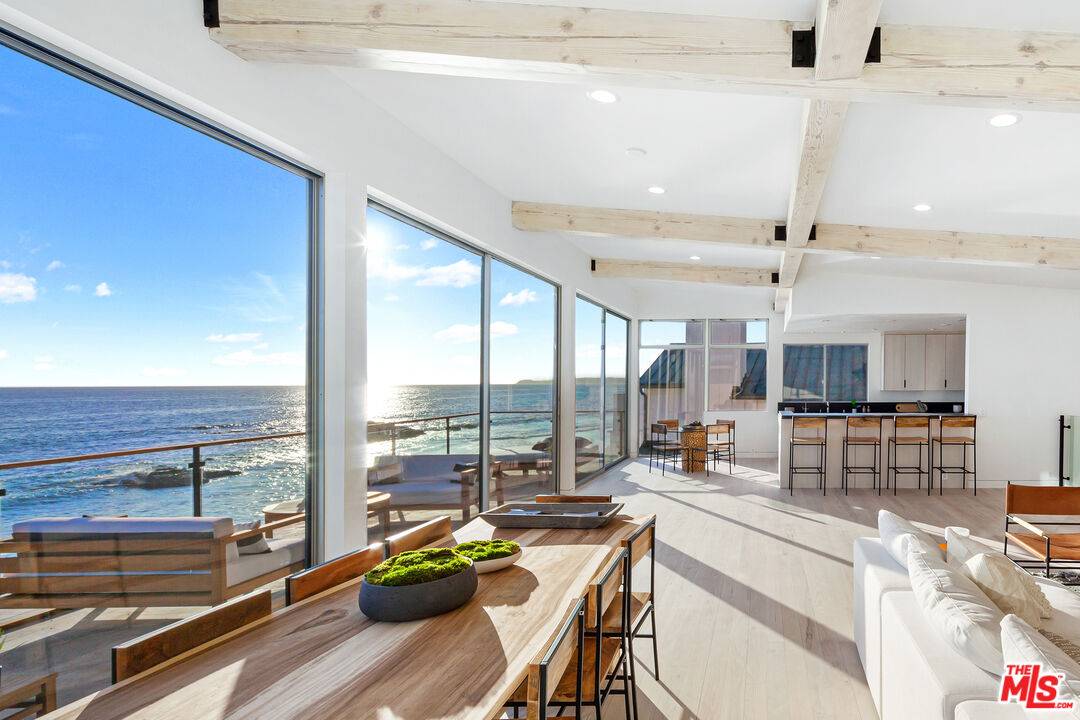 24928   Malibu Rd Malibu LA